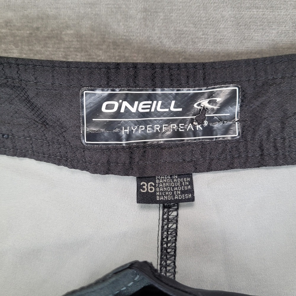 ONeill Hyperfreak Mens Board Shorts Size 36 Black Gray Geometric Striped - Picture 2 of 5